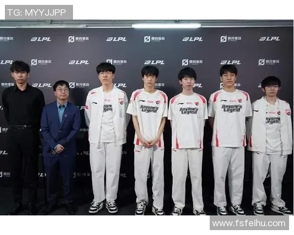 全华班对决即将上演CFO与BLG争夺最强称号引发热议 全华班对决即将上演CFO与BLG争夺最强称号引发热议